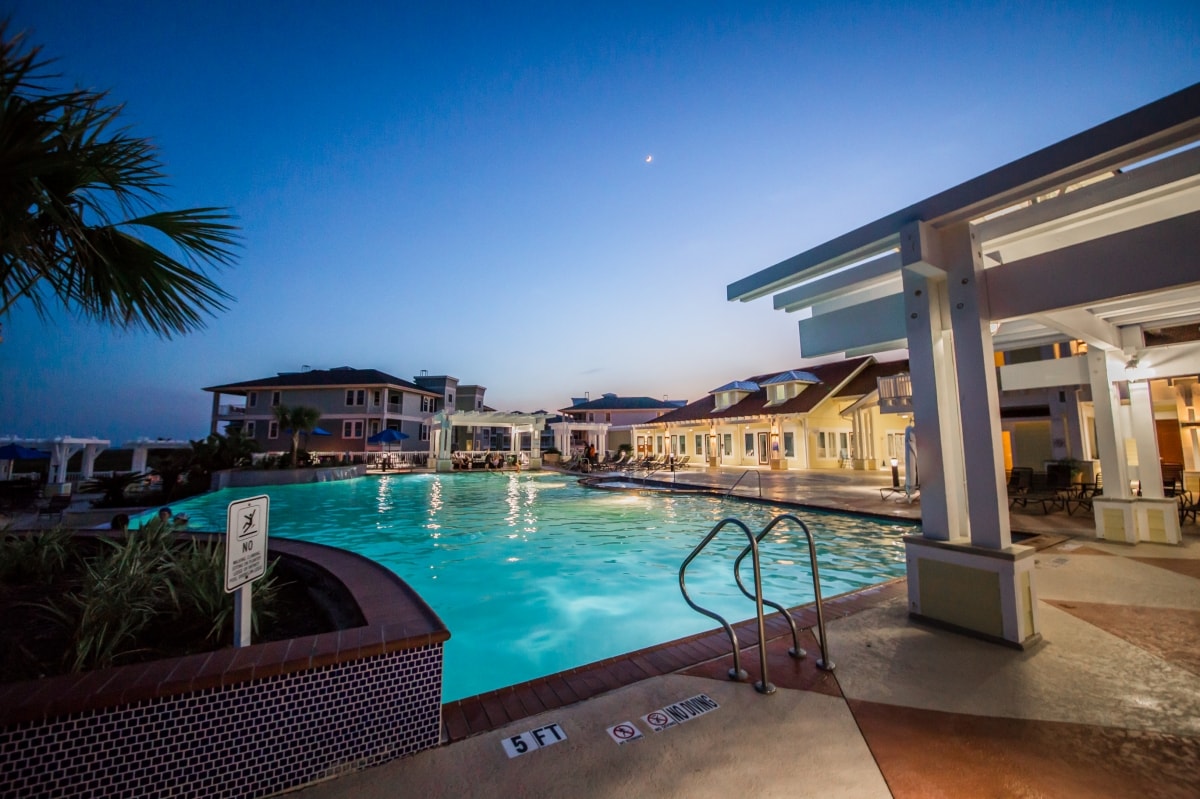 Cozy Beach Home With Hot Tub/Lake View/Lazy River