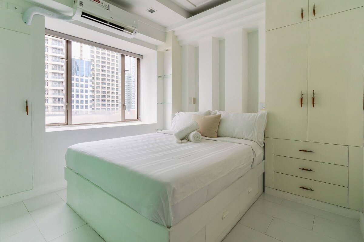 新装修的1卧室，位于Makati CBD的Greenbelt