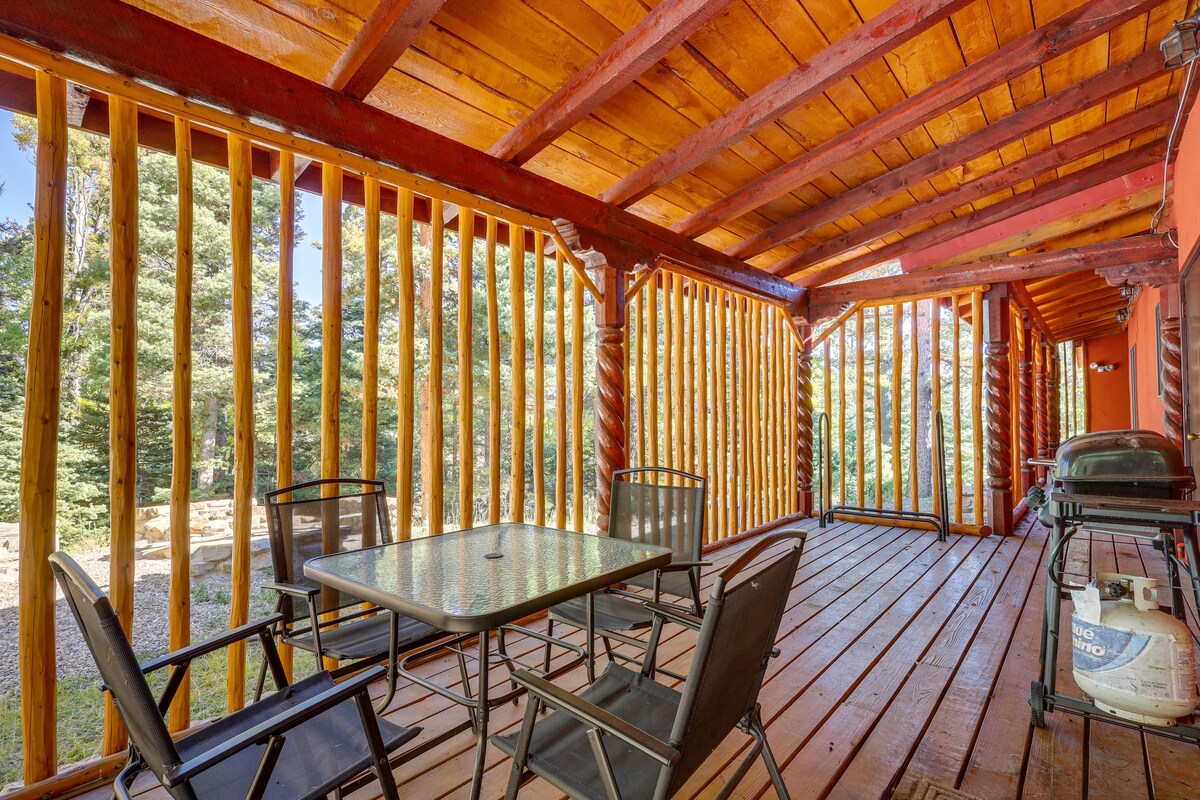 Amalia Mountain Getaway w/ Deck, Fireplace!