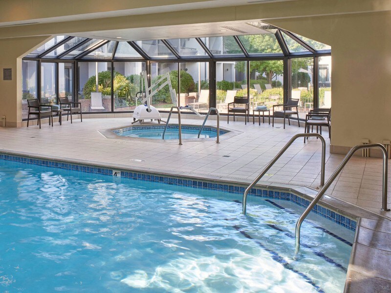 Comfort and Convenience! Indoor Pool, Pets Allowed