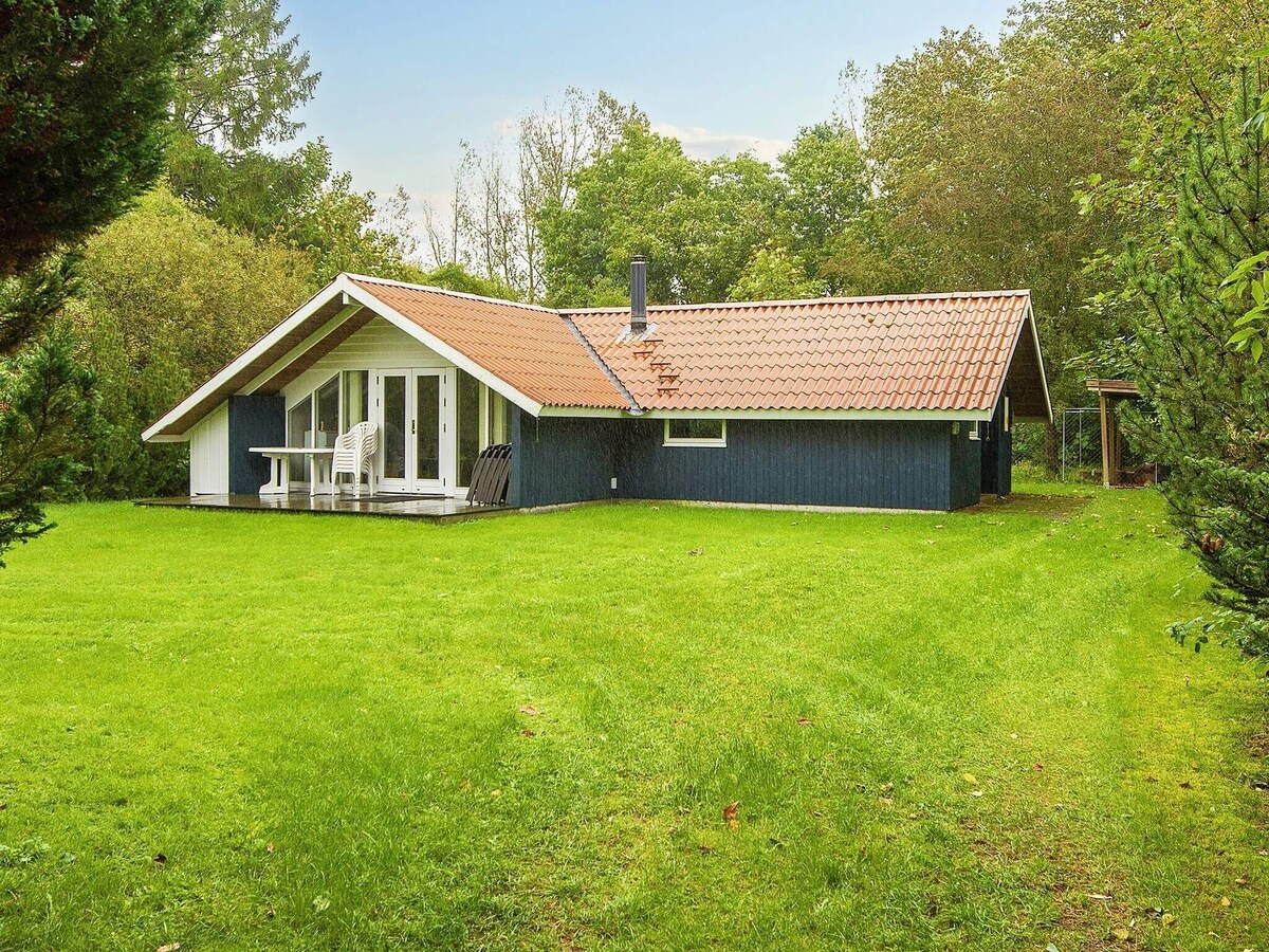 6 person holiday home in fårvang