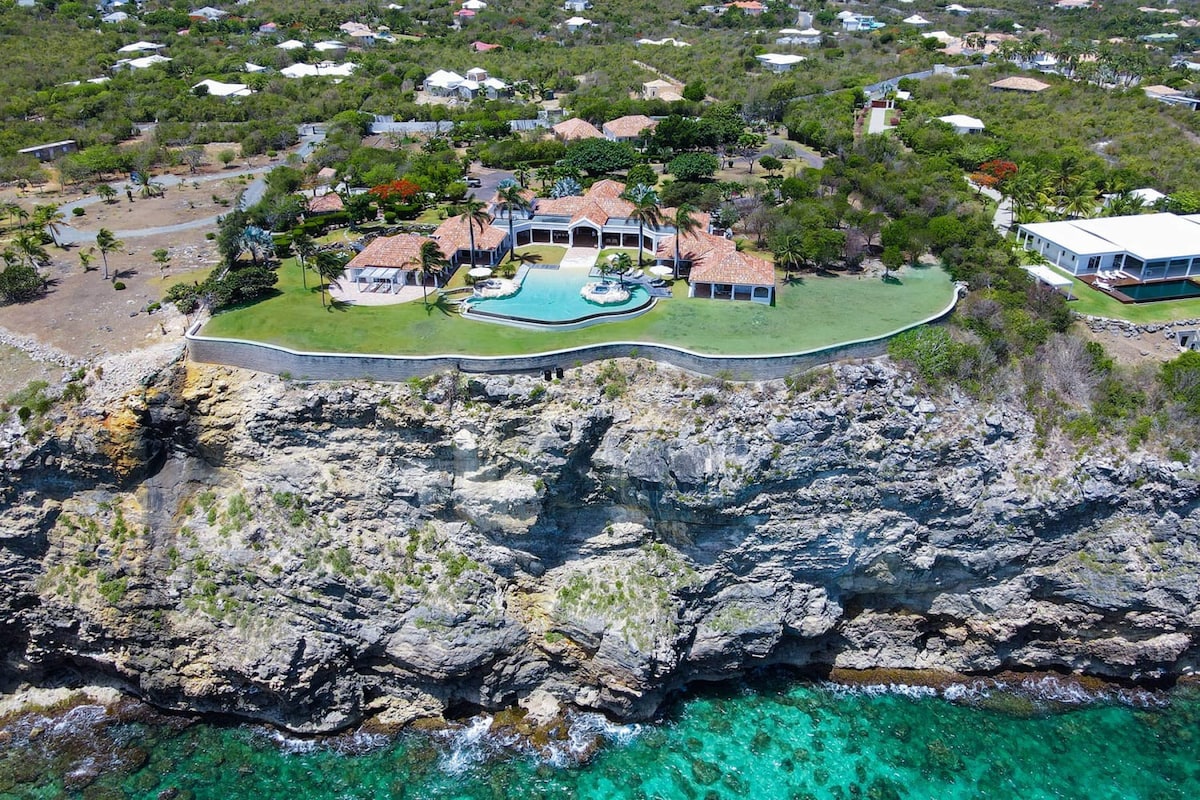 Belle Etoile - Gorgeous cliffside villa with pool