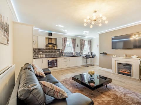 Squirrel Cottage - UK37886