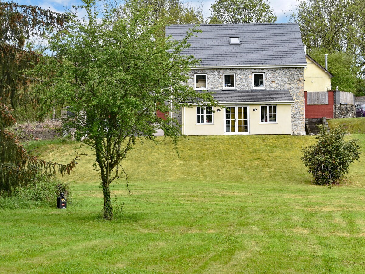 Goitre Farmhouse