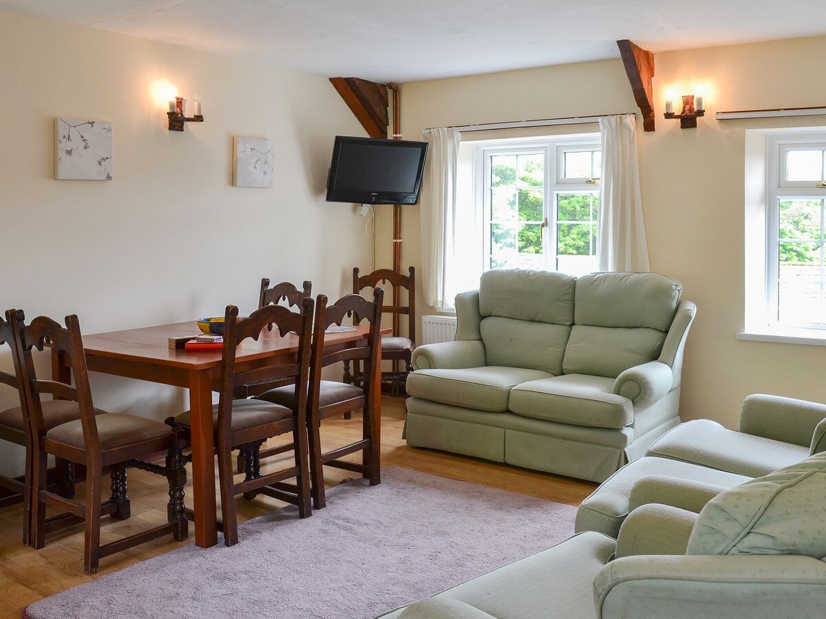 Mill Cottage - ukc3374