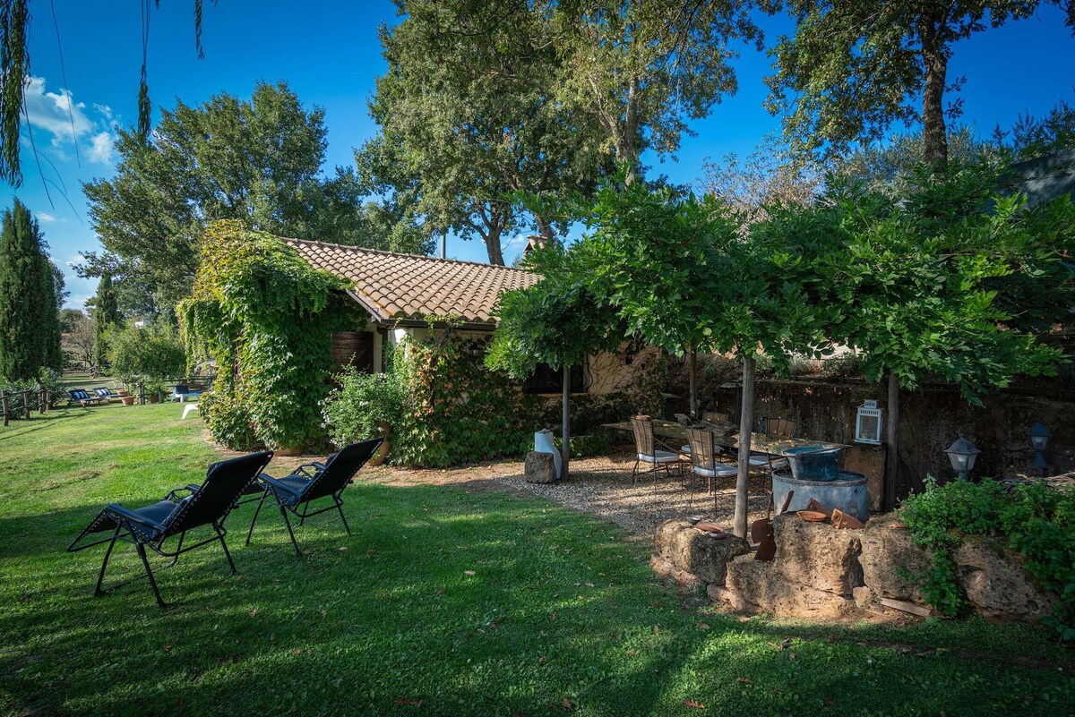 Casale delle papere with private pool near rome