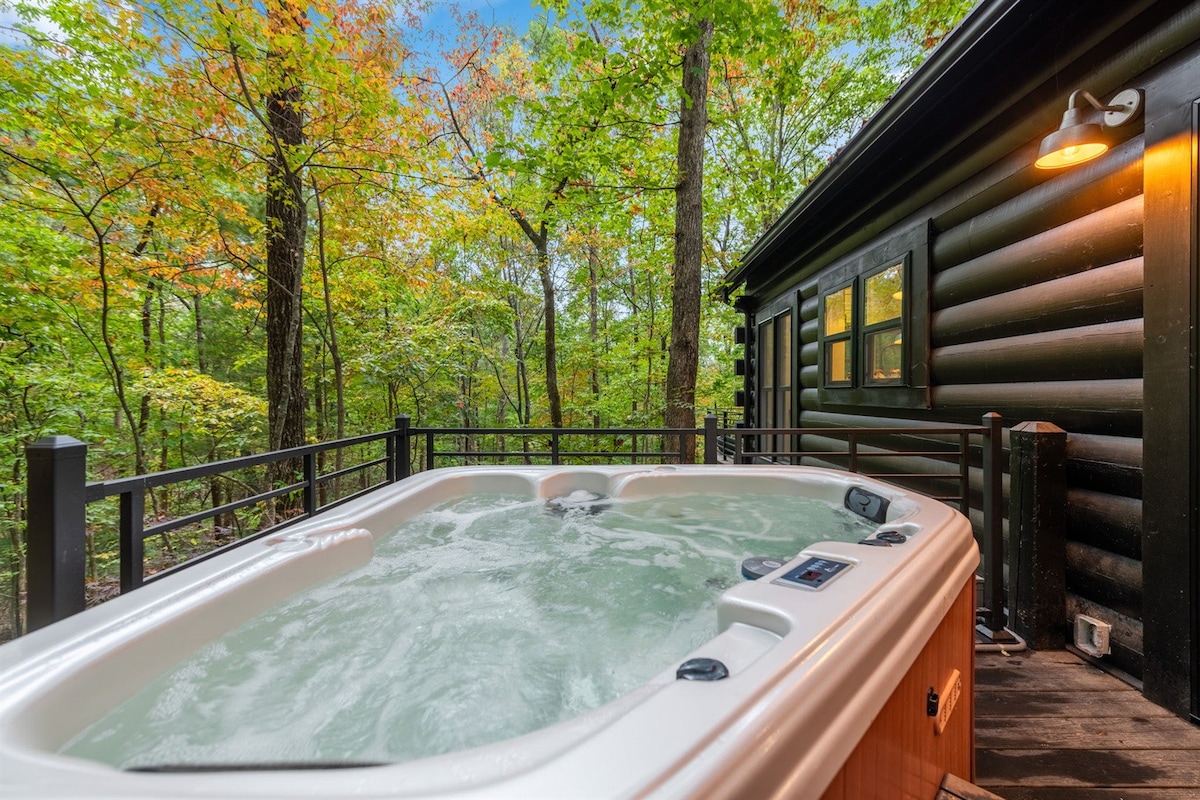 Modern Log Cabin - Hot Tub, Fire Pit, nature haven