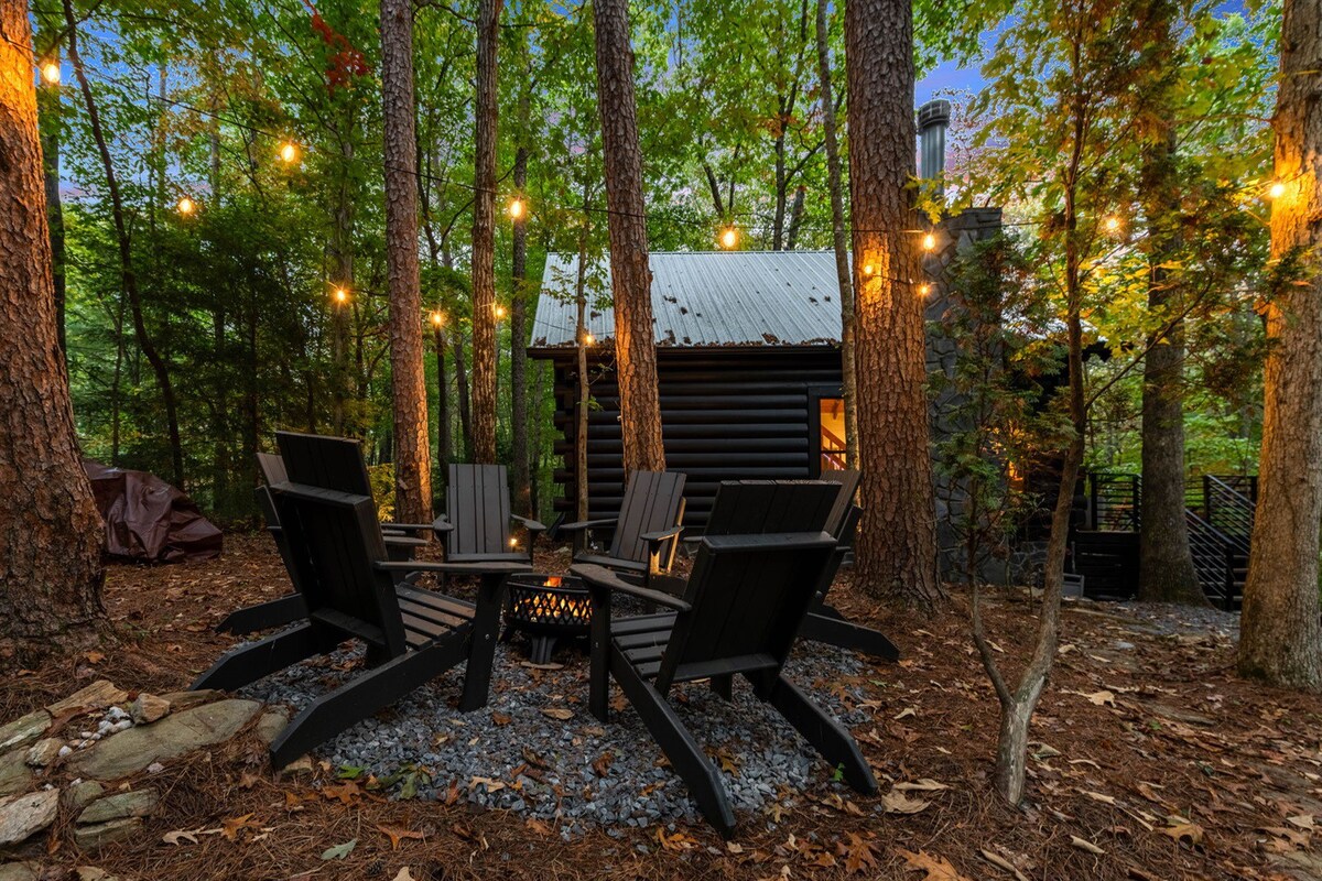 Modern Log Cabin - Hot Tub, Fire Pit, nature haven