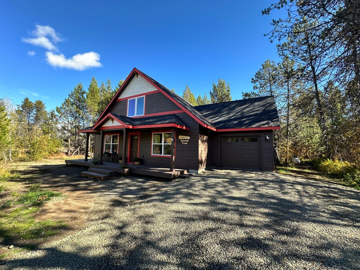 Cozy Home Close to Recreation