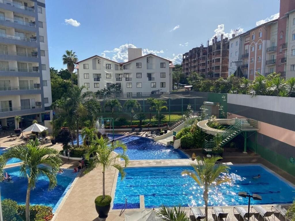 里奥昆特公寓，可欣赏2个空调和泳池景观