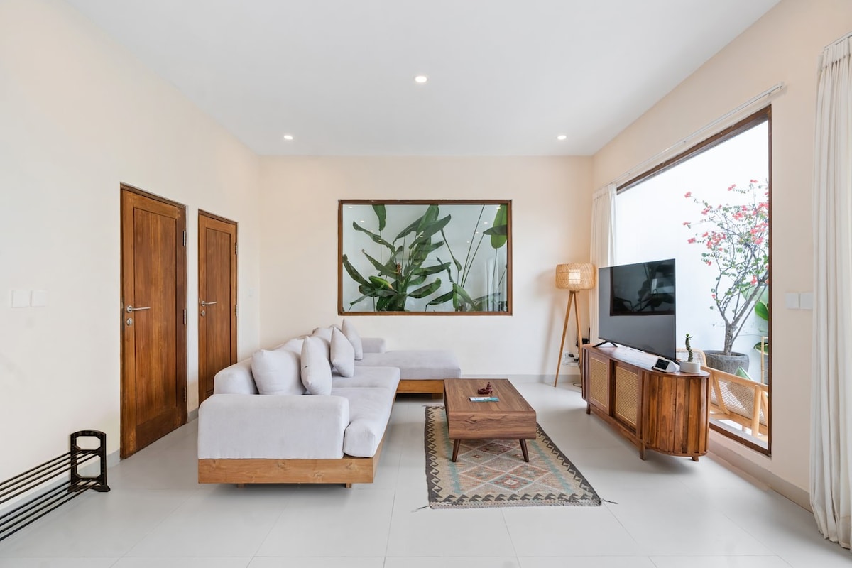 NEW! 2BR Bright and Airy Villa in Canggu