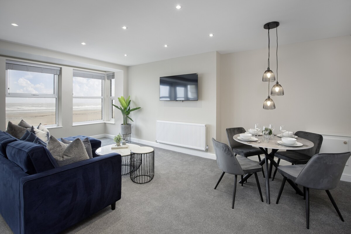 The Blackpool Boutique Beach Apartment 4