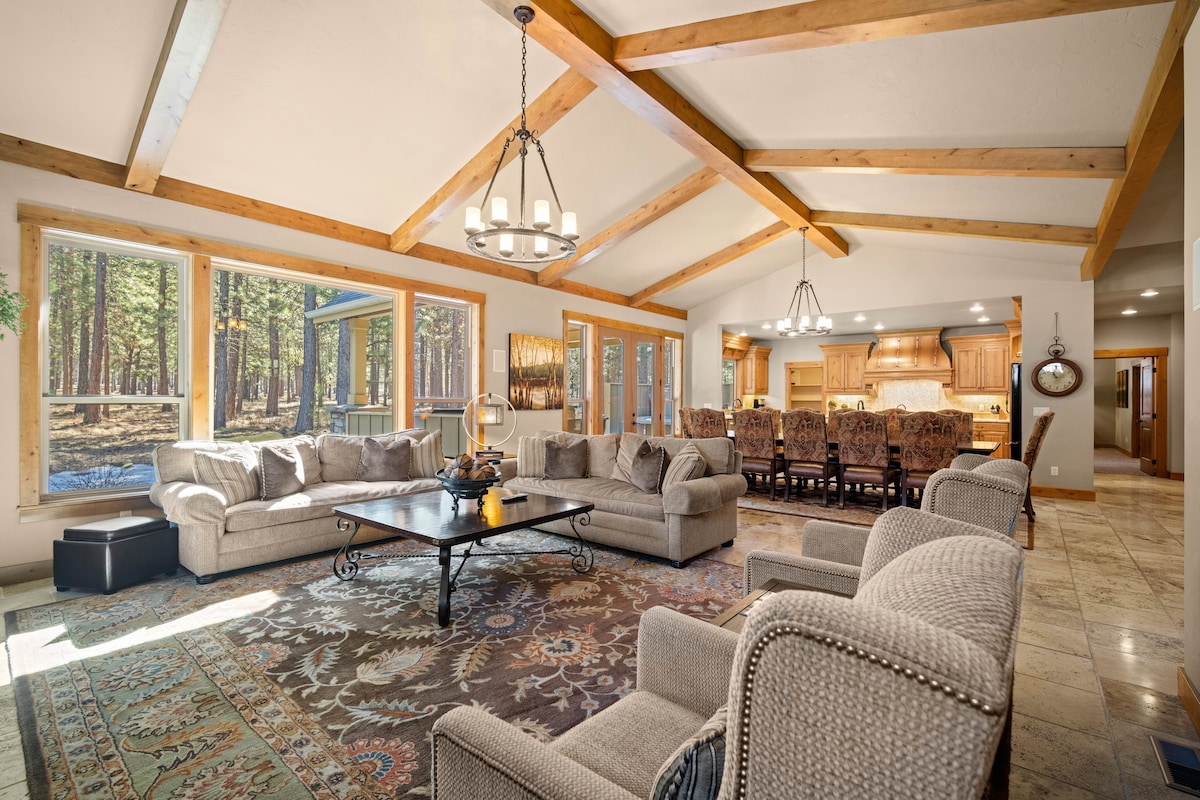 56827 Dancing Rock Loop | 6 BR / 6.5 BA, Sleeps 14