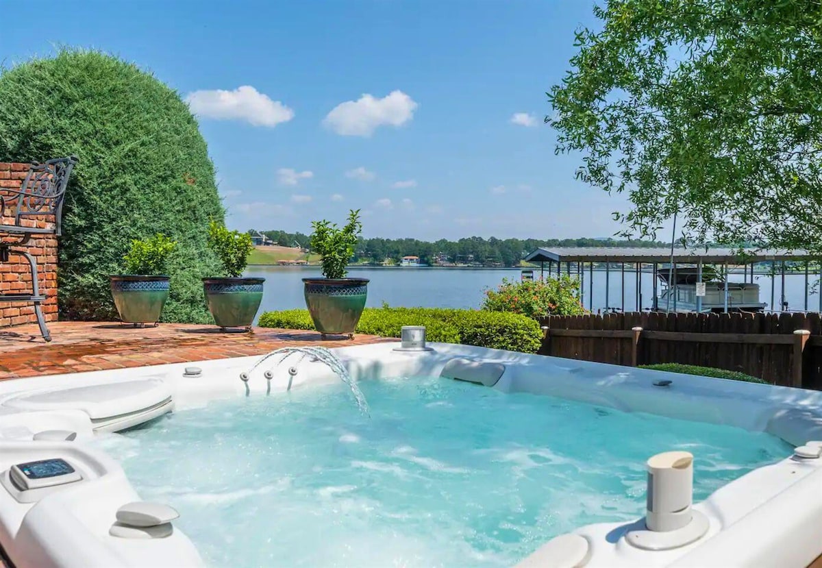 Lakeside Luxury Villa | Hot Tub | Private Dock