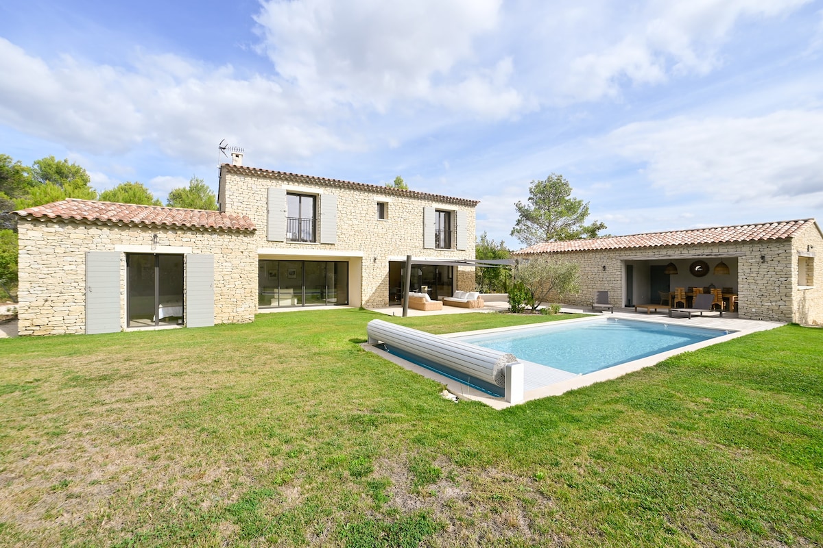 Magnificient villa with pool in Gordes