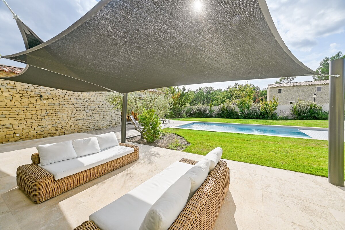 Magnificient villa with pool in Gordes