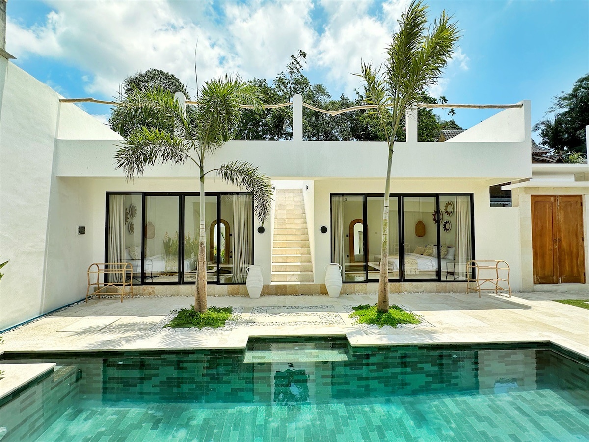 Charming NEW 3BR Villa with Private Pool in Canggu
