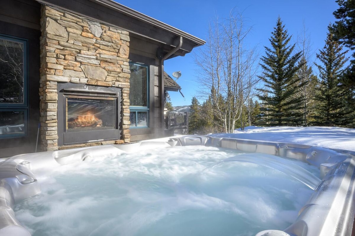 Fairway Lodge | Hot Tub & Perfectly Private