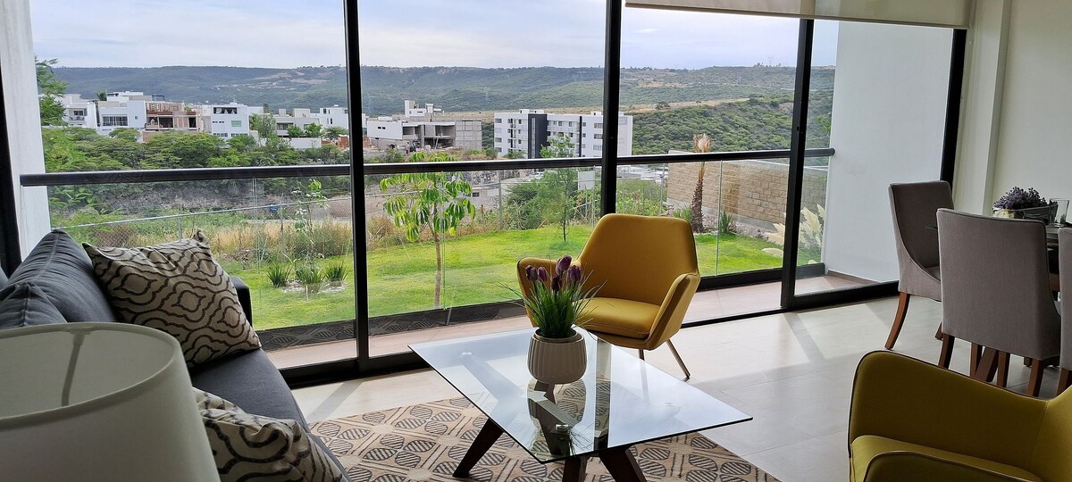 Modern and New Apartment in Cañadas del Lago