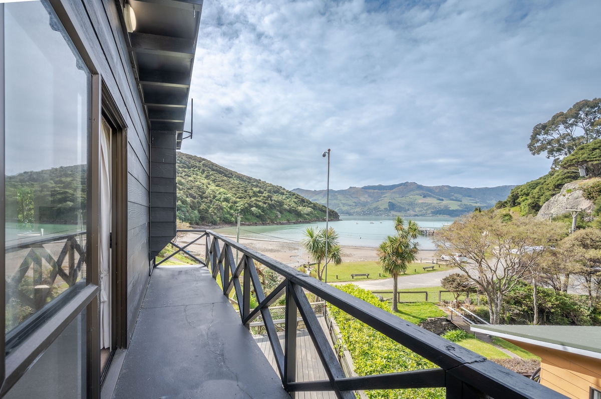 Bay View - Wainui Holiday Home