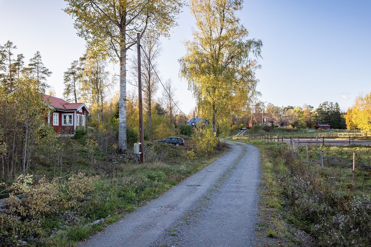 Cozy house with nature as a neighbour, Rånäs-Rimbo
