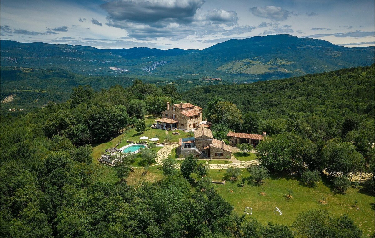Villa Maccaroni