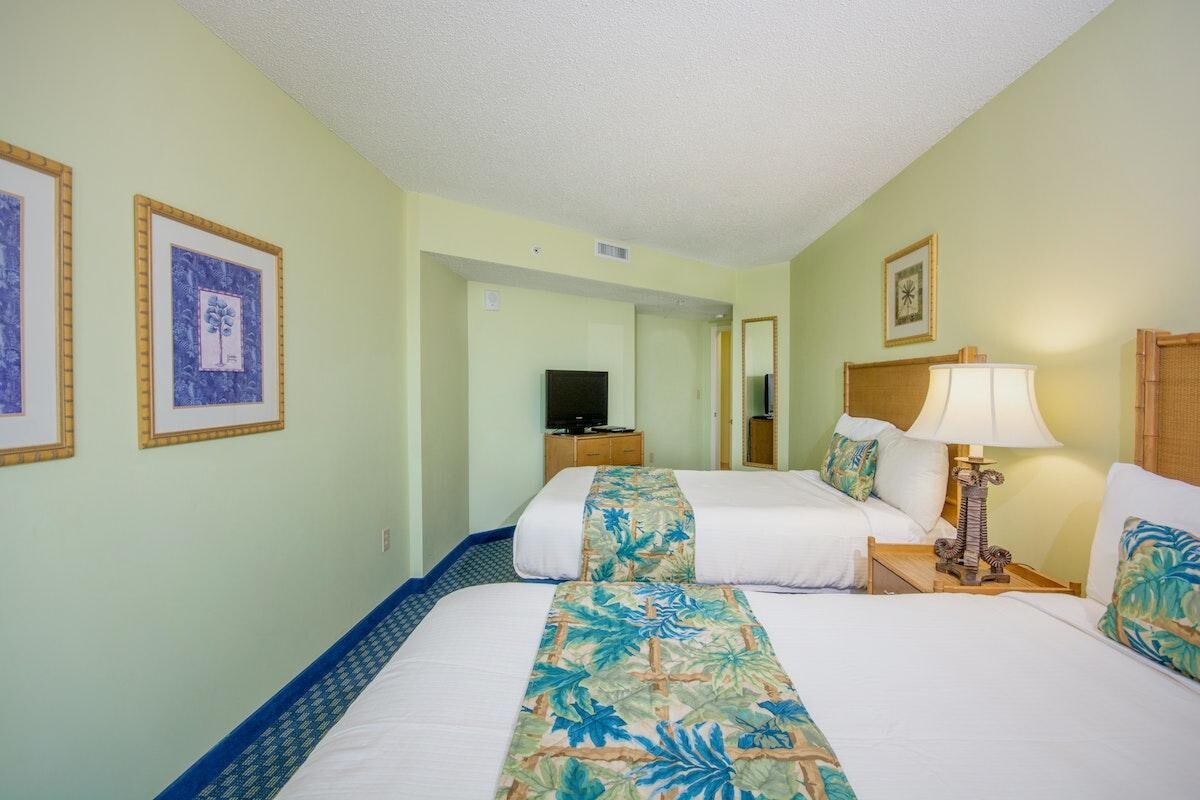Oceanfront Luxury - Four-Bedroom Condo 20th Floor!