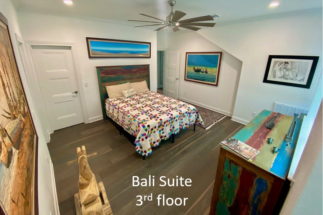 Bali Suite - 4Oaks Ranch Bed & Breakfast LLC