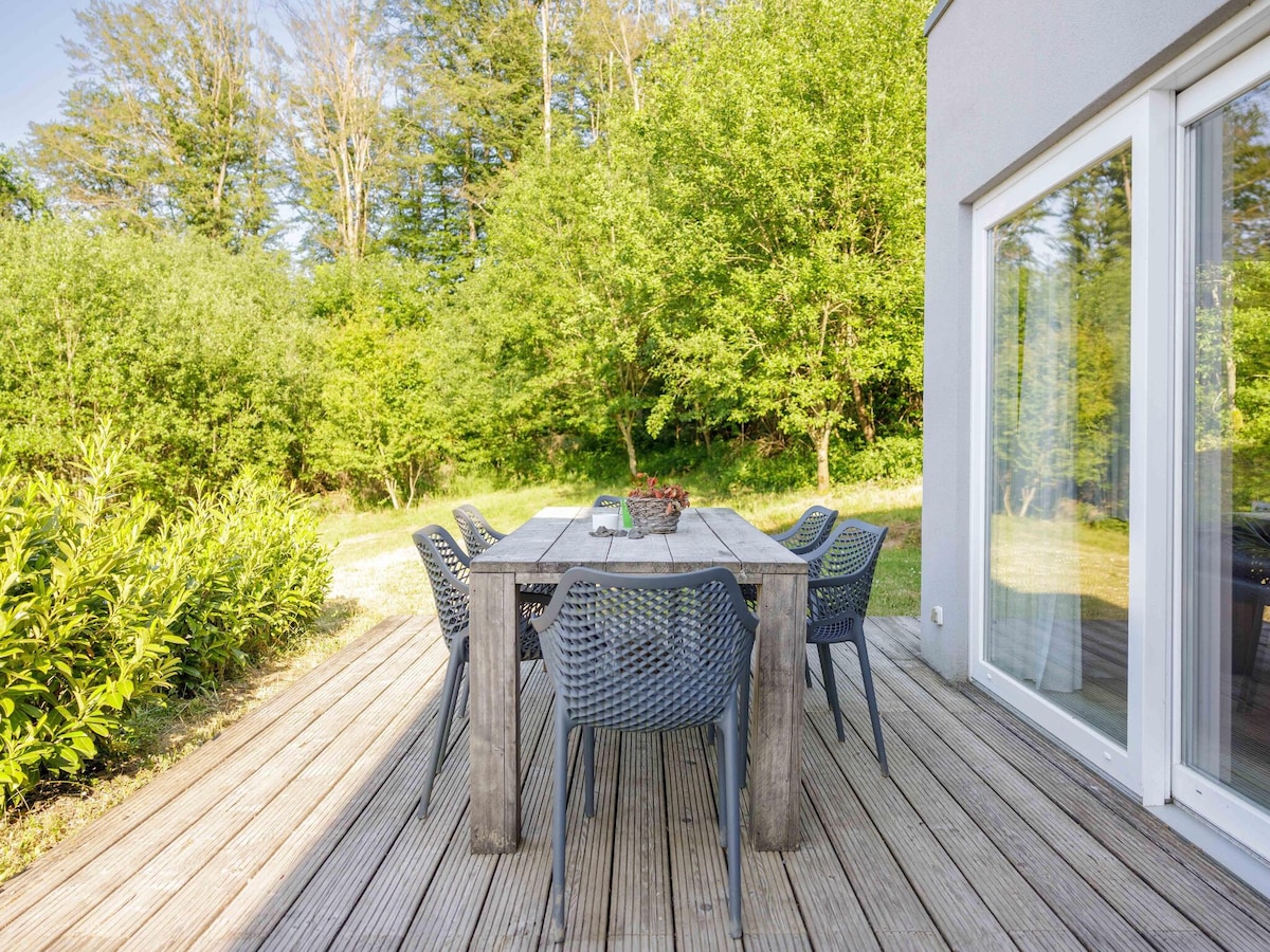 Luxurious bungalow in Waxweiler in the Eifel