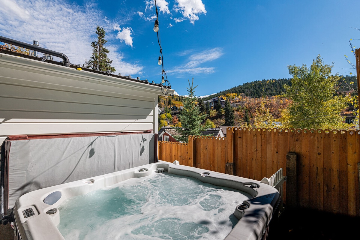 Park City Moore Mountain Fun with Private Hot Tub