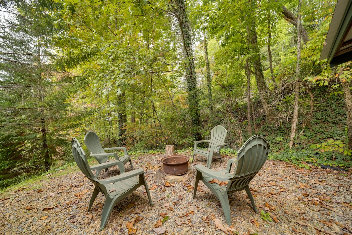 Robbinsville Vacation Rental w/ Covered Balcony