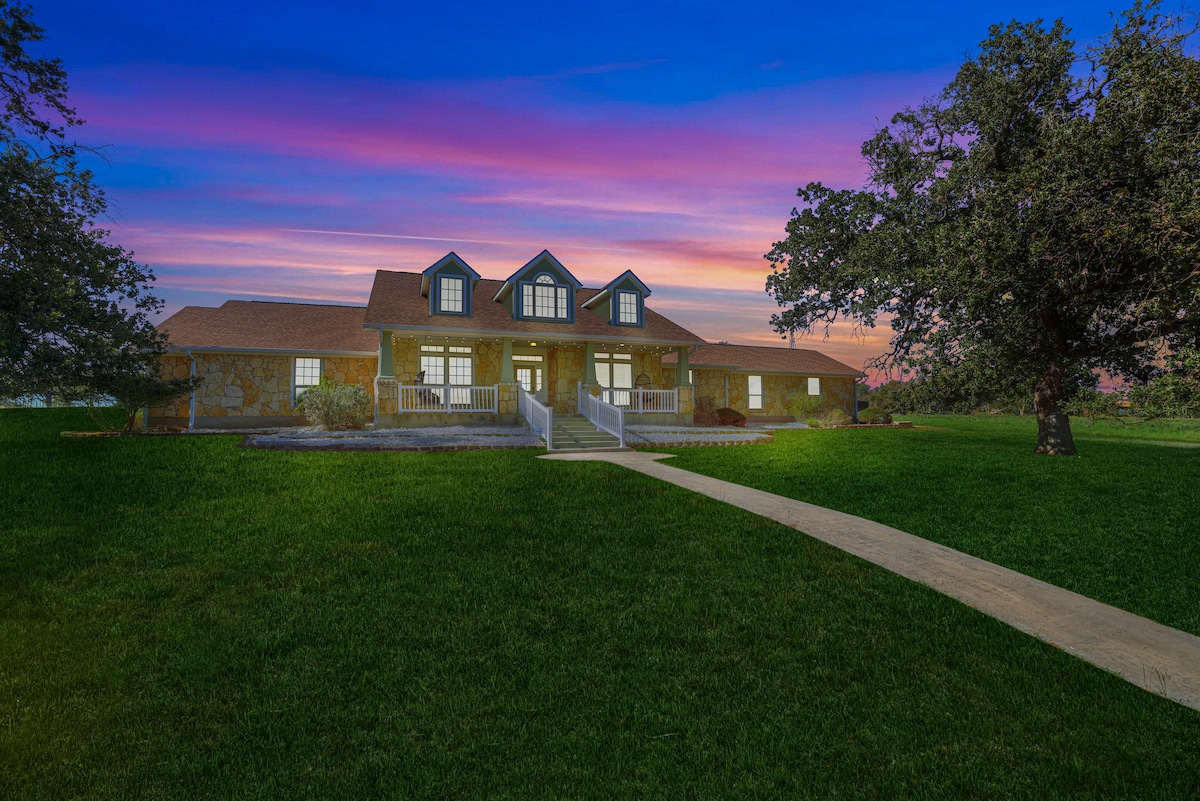 Luxury Ranch-Private Pool-Hill Country Bliss