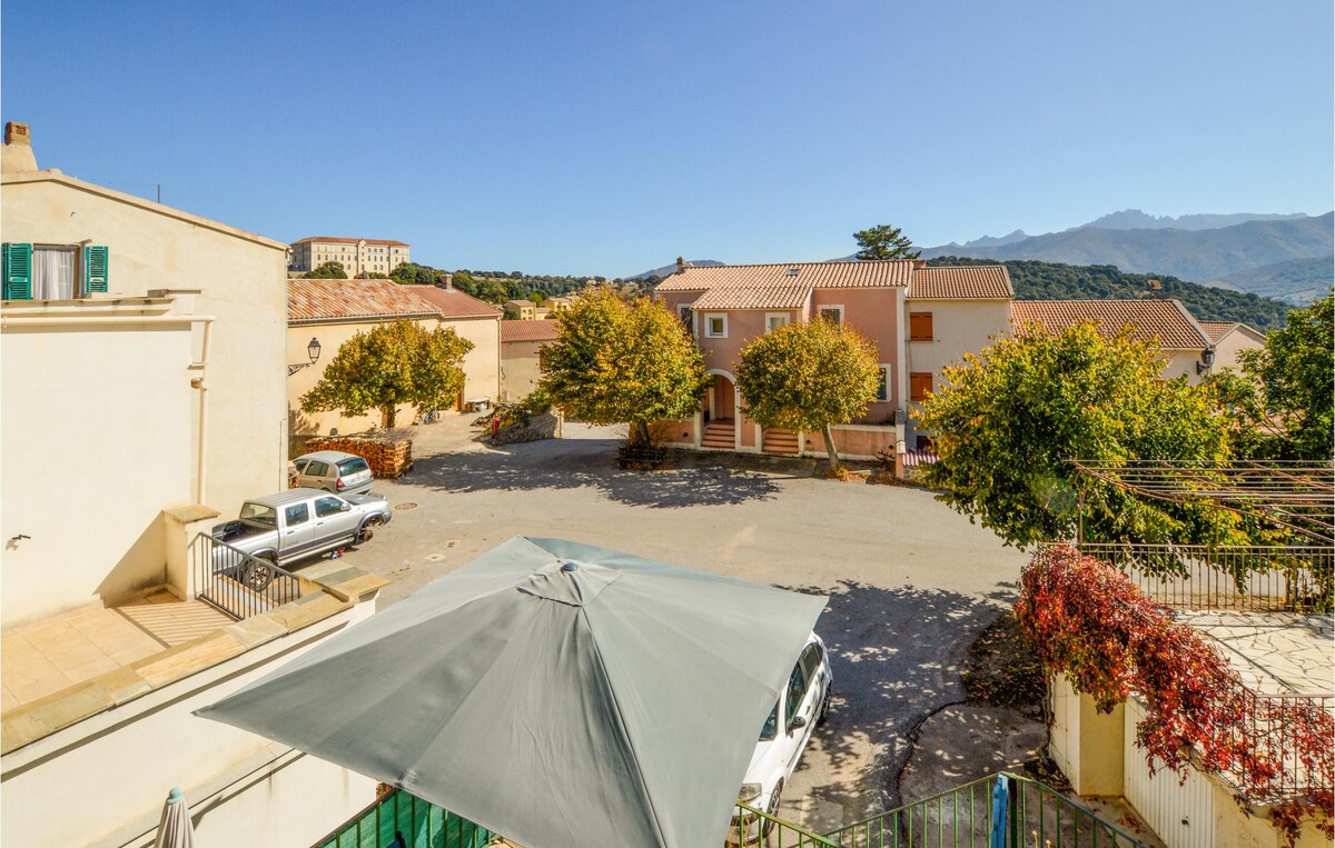 Stunning home in Olmi Capella with kitchen