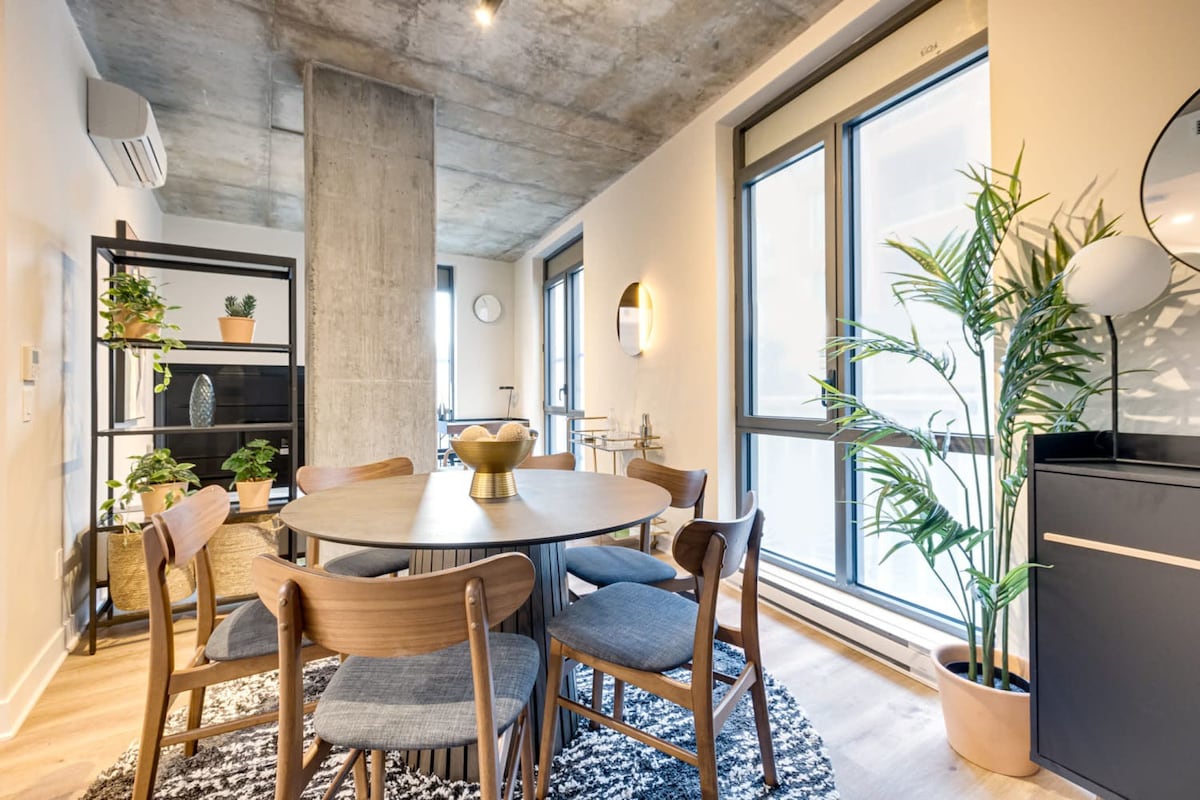 *Brand new construction, 2BR in Old Port of MTL-1C