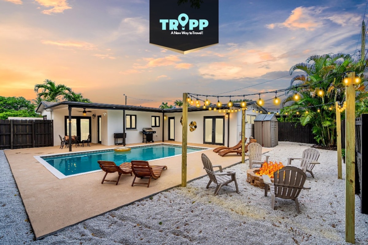 Stunning Heated Pool Home Retreat | Hollywood