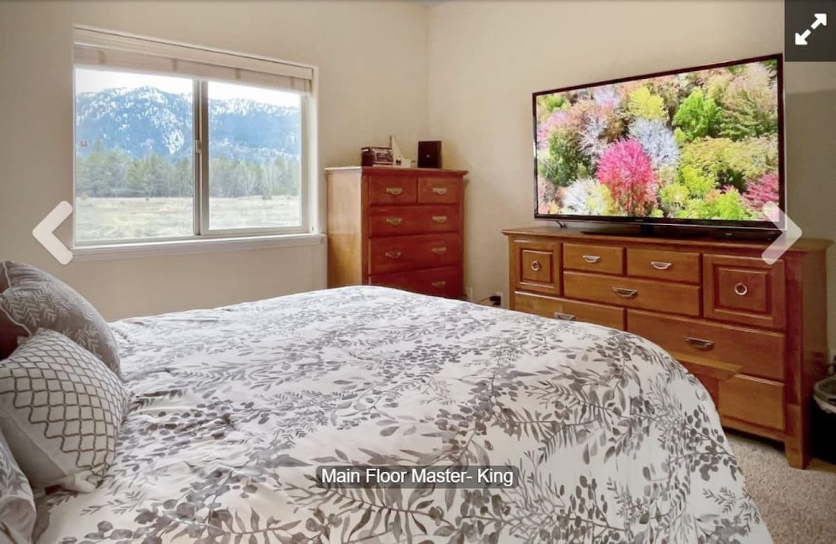 Cozy Donnelly Townhome Near Tamarack Resort