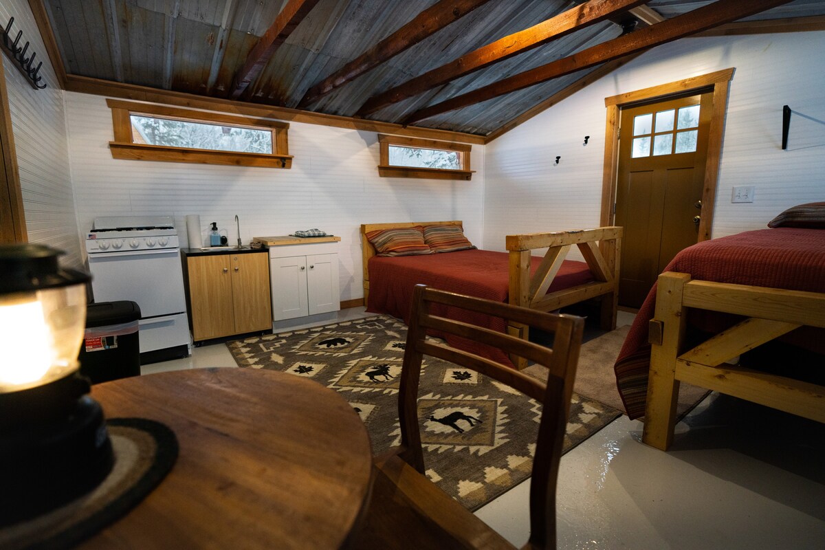 Denali View Primitive Cabin-HCRL