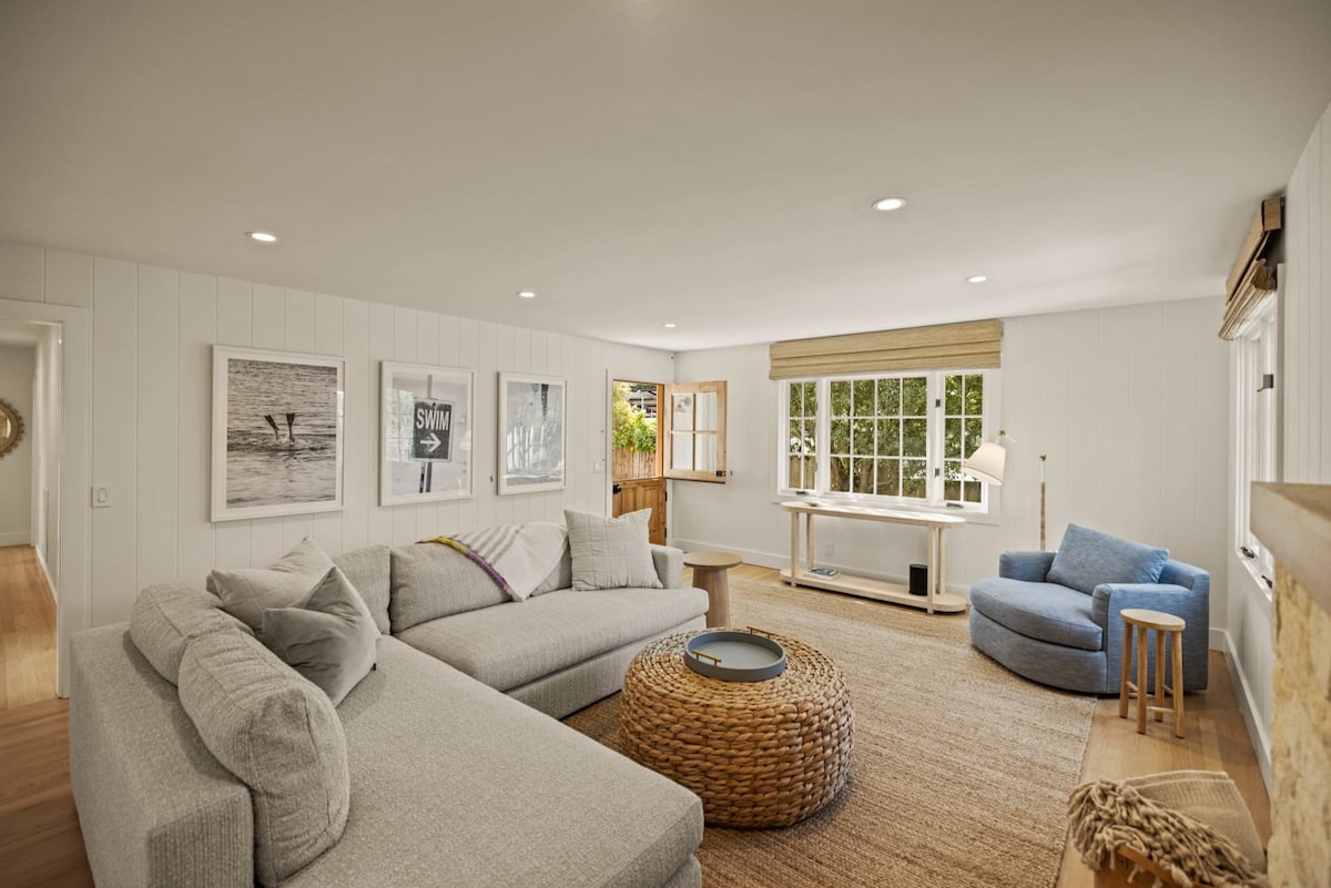 Carmel Jewel Box beautifully remodeled 3BR 2BA