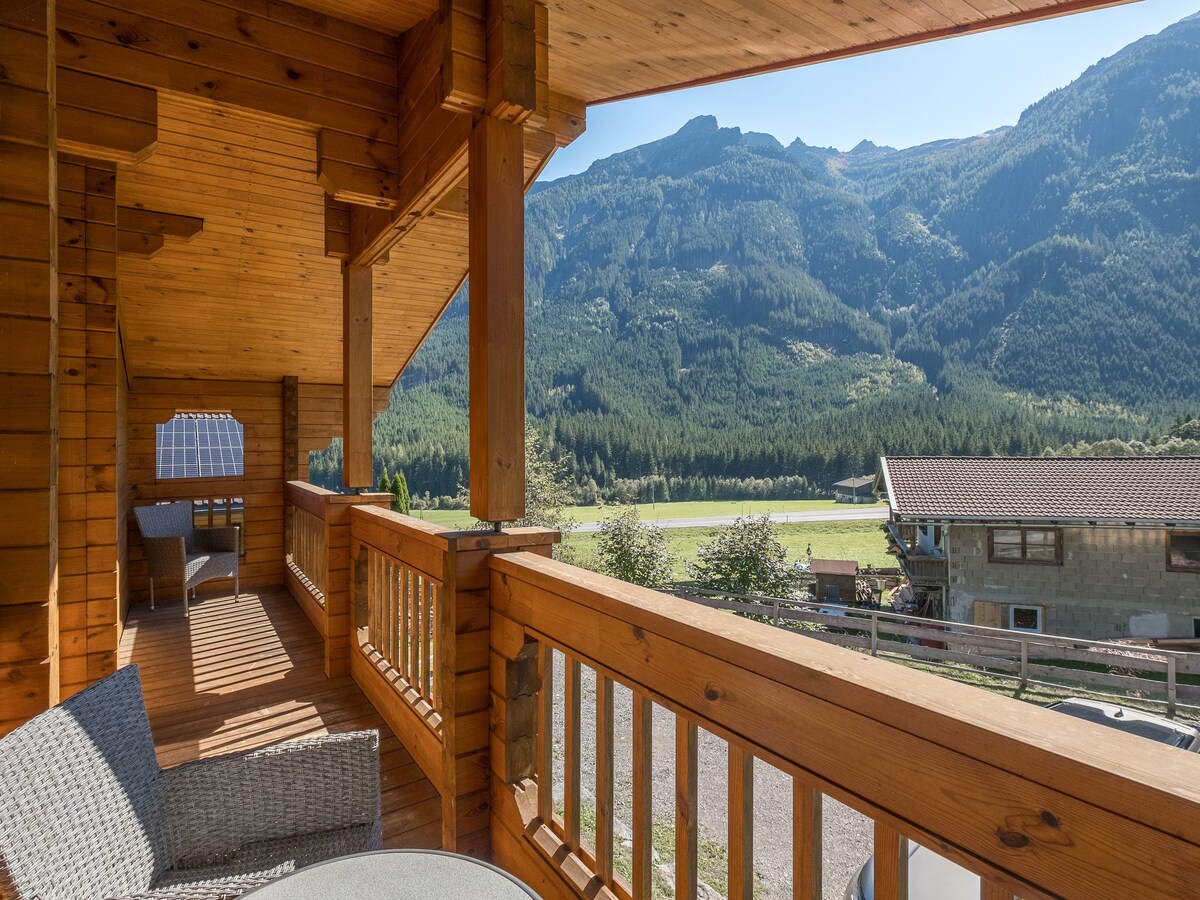 Typical Austrian chalet with sauna & nice view