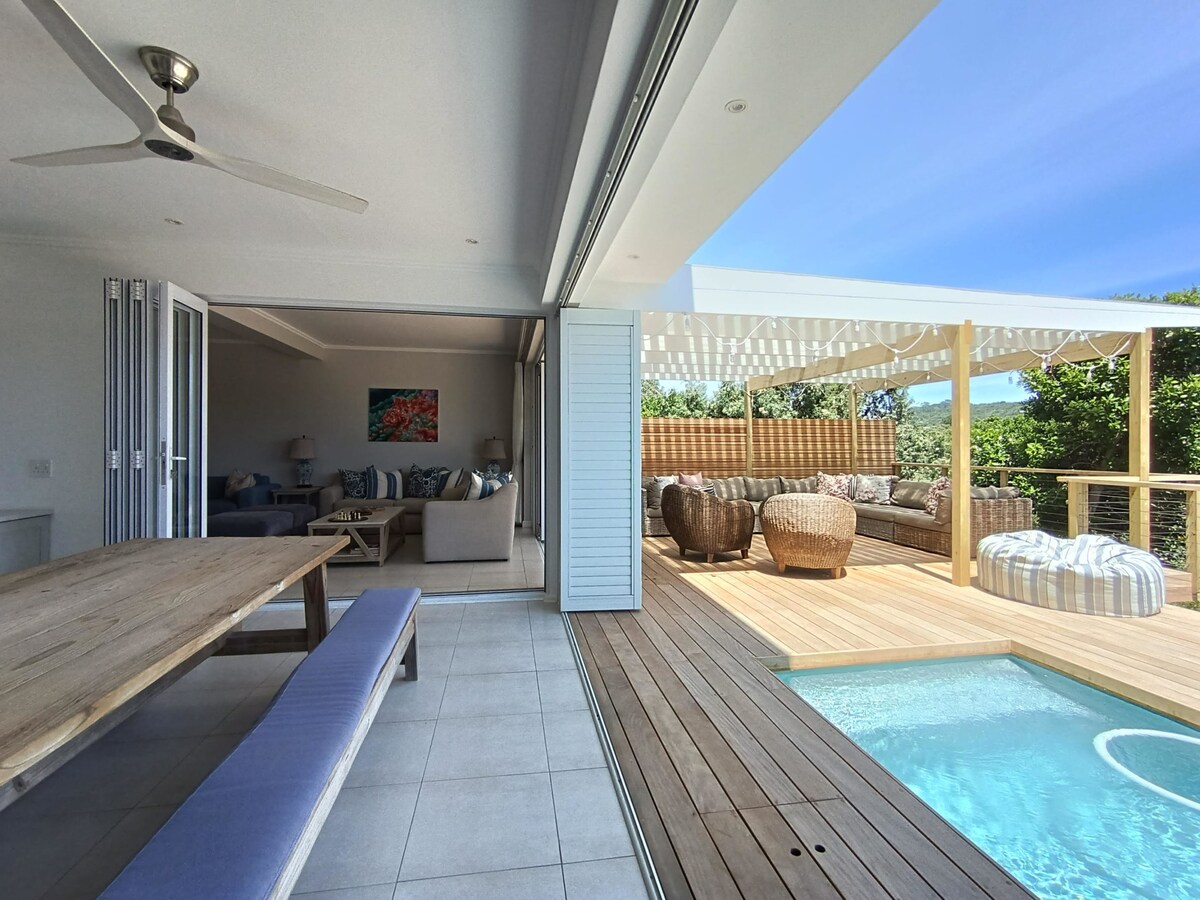 Beachy Head Hideaway 5 | Pool, Robberg Beach