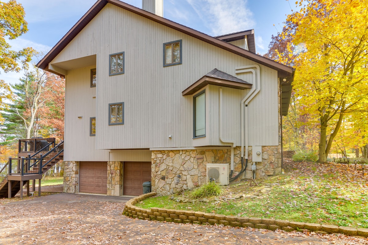 Lakefront Maryland Home - Deck, Grill & Pool Table