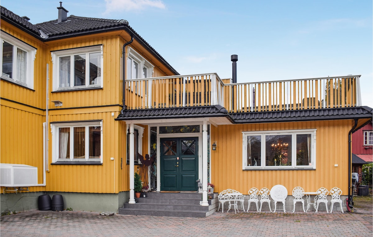 Gorgeous apartment with house a panoramic view