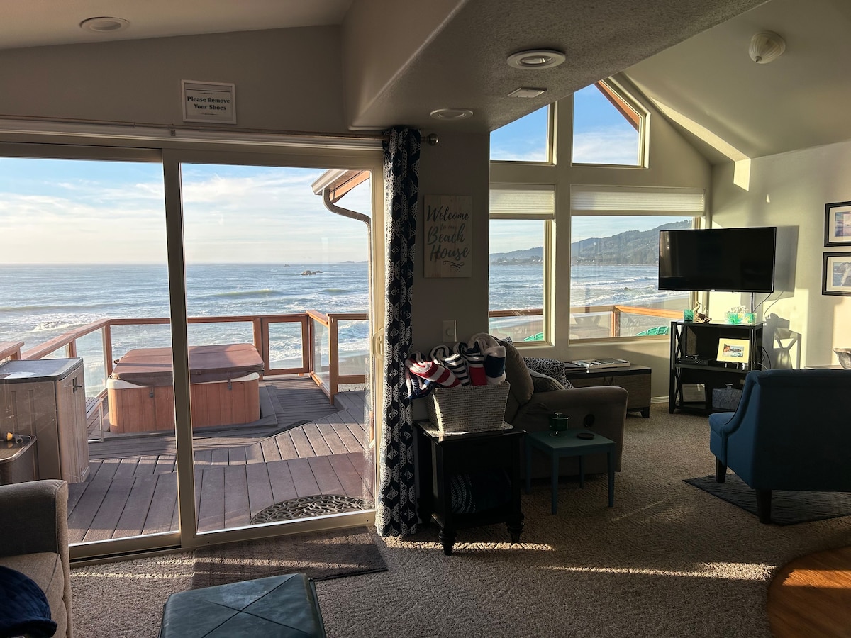 Oceanfront Cabin 6 w/ Jacuzzi &Awe-Inspiring View
