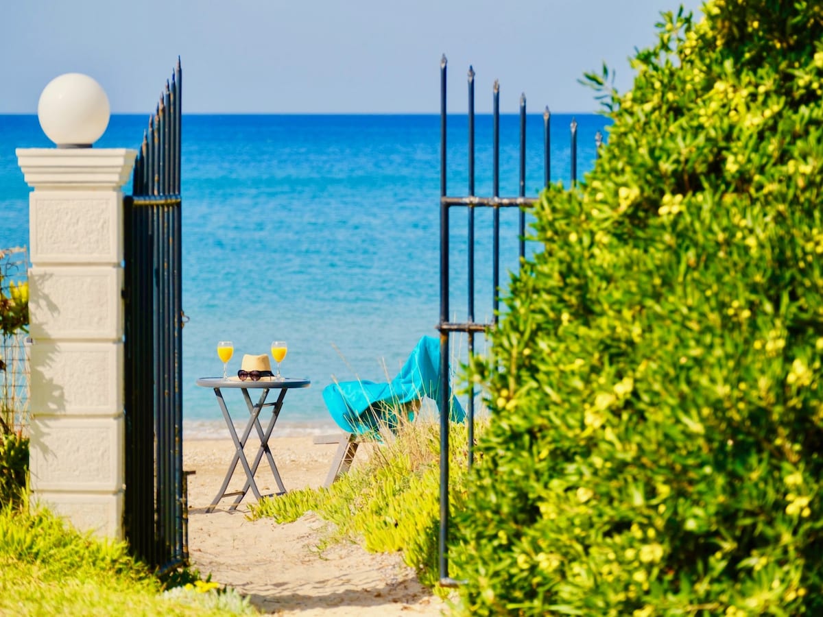 Beachfront Villa Stato Da Mar Grande