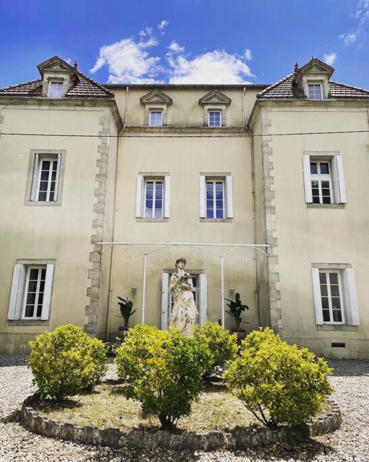 Splendid Château Napoleonien en Cévennes