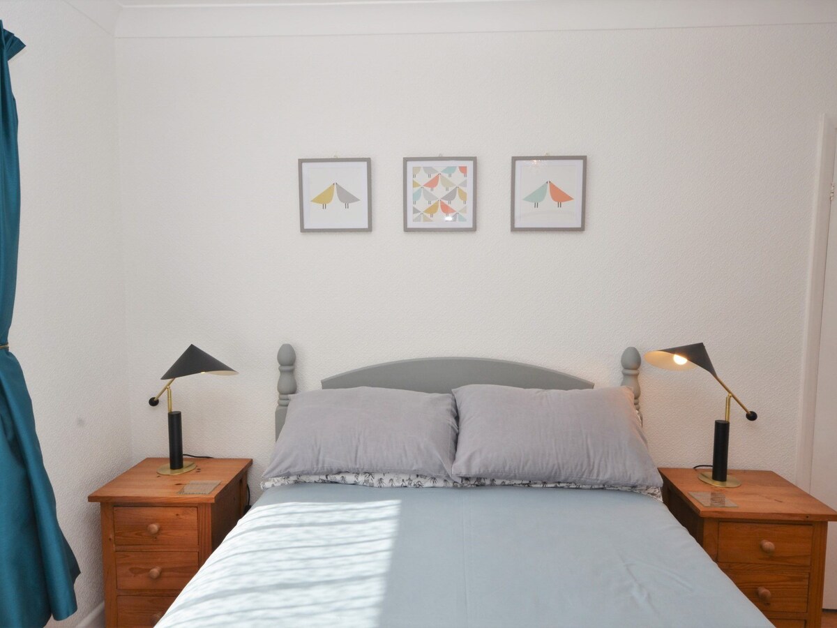 2 Bed in Brixham (BX071)