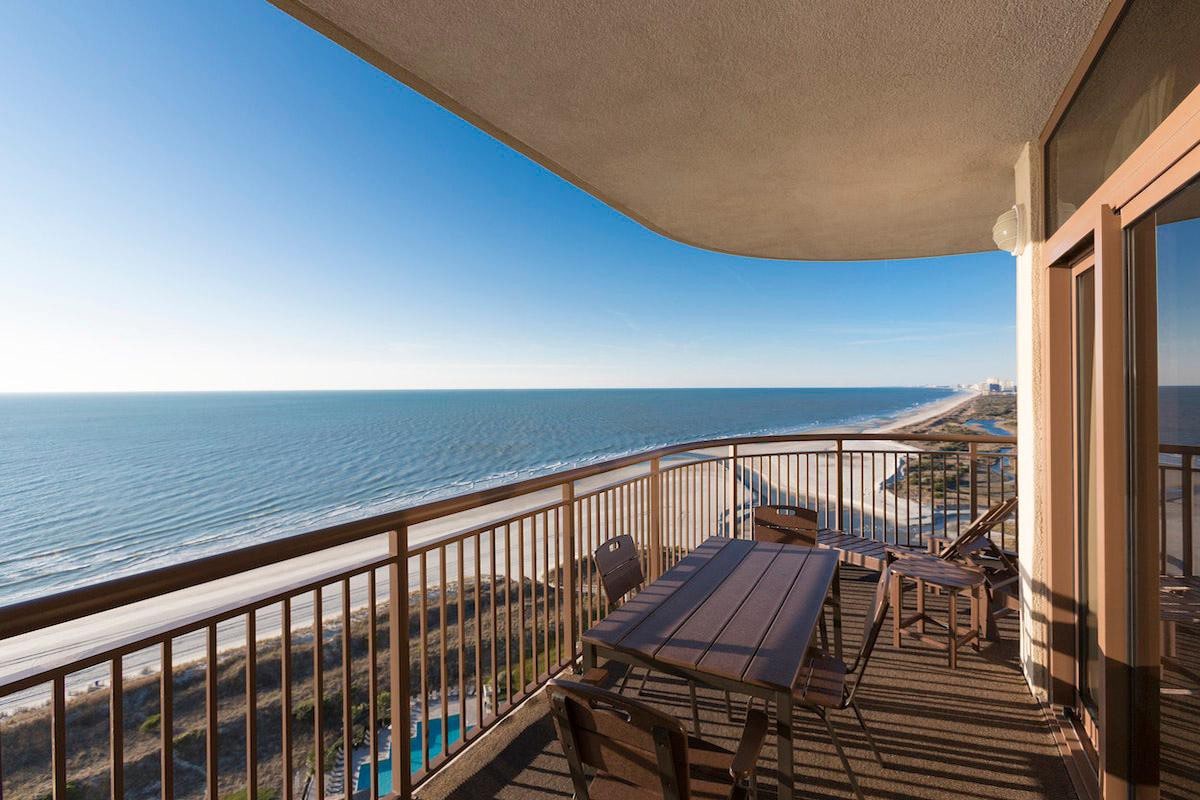 · OF 4BR- Wrap-around Balcony & Very Modern!