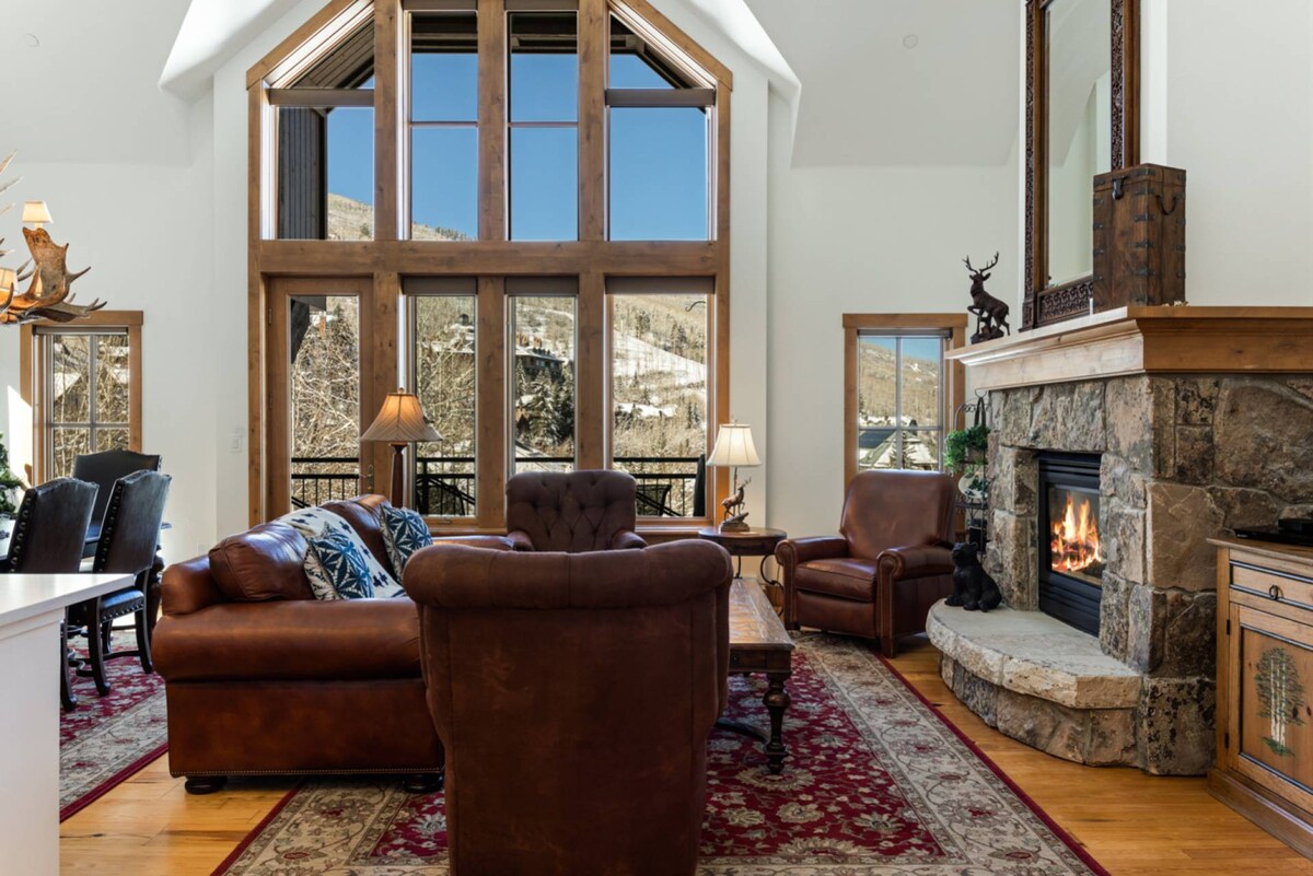 Stunning 4BD/4BA Ski/In Ski/Out Townhome in BC!