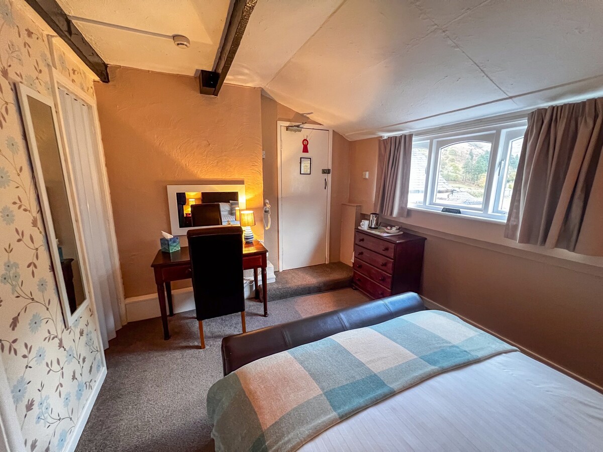 Small Double Room For Single Occupancy