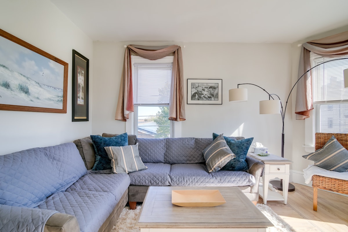 New Bedford Apartment ~ 4 Mi to Fort Phoenix Beach